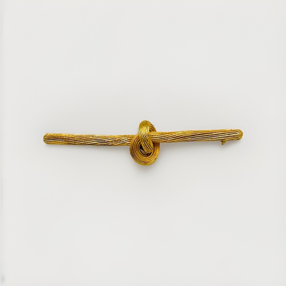 Vintage TRIFARI Love Knot Brooch Pin Bar Gold Tone Signed Heartβ Theme